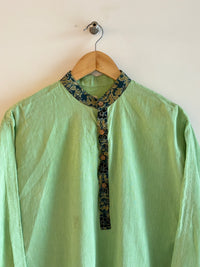 Green Kurta With Printed Collar