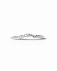 Three-Stone Wave Band — sterling silver wave band close-up, handcrafted ethical jewelry Akaar Mitti Lifestyle