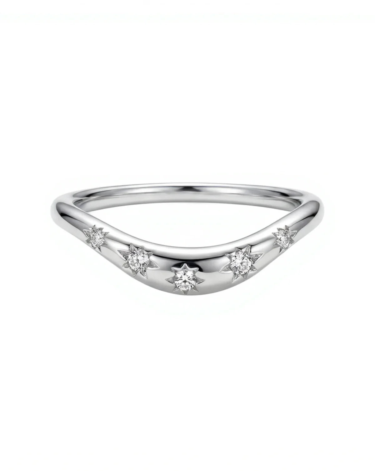 Starline Curve Ring — close-up of handcrafted silver curved star-inspired ring, ethical jewelry Mitti Lifestyle