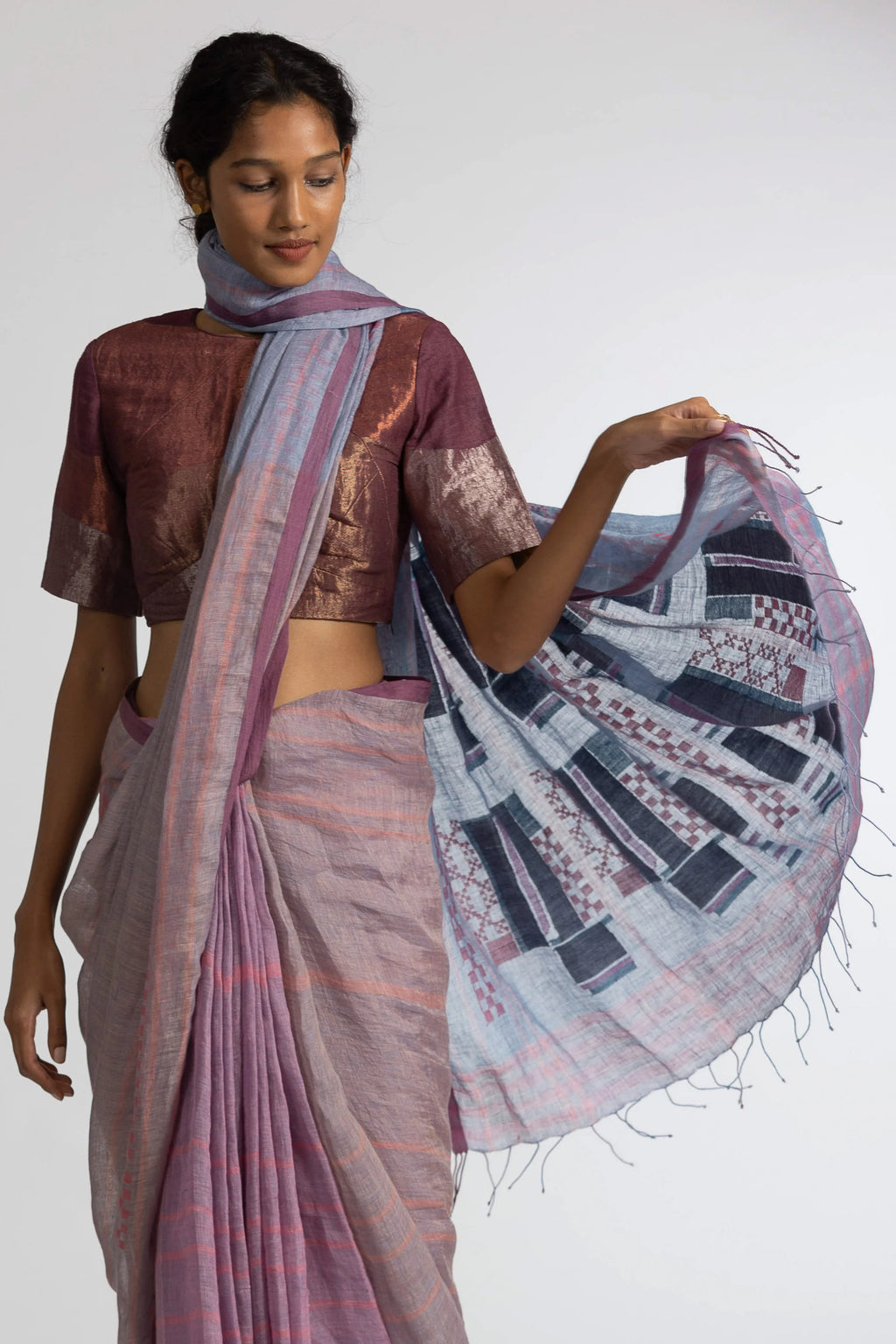 'RAJEE' Jamdani Linen Handloom Sari