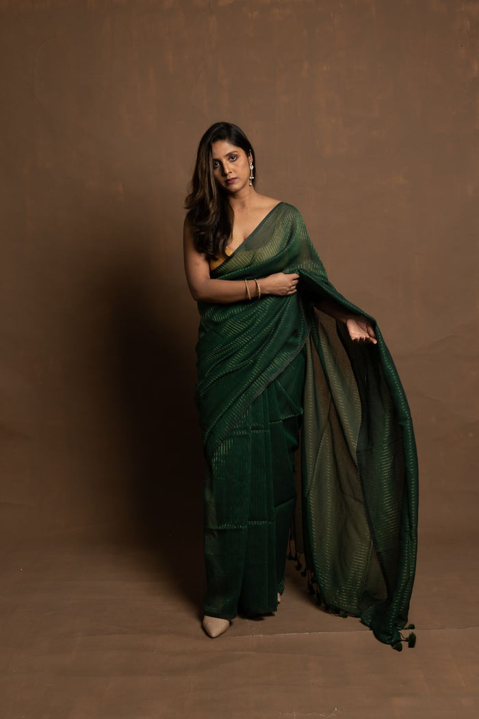 HARA RANG | DEEP GREEN HANDLOOM COTTON SAREE WITH ZARI STRIPES