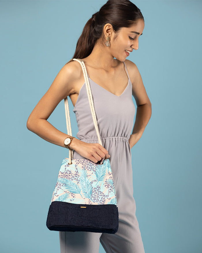 Convertible Bucket Bag - Into the wild
