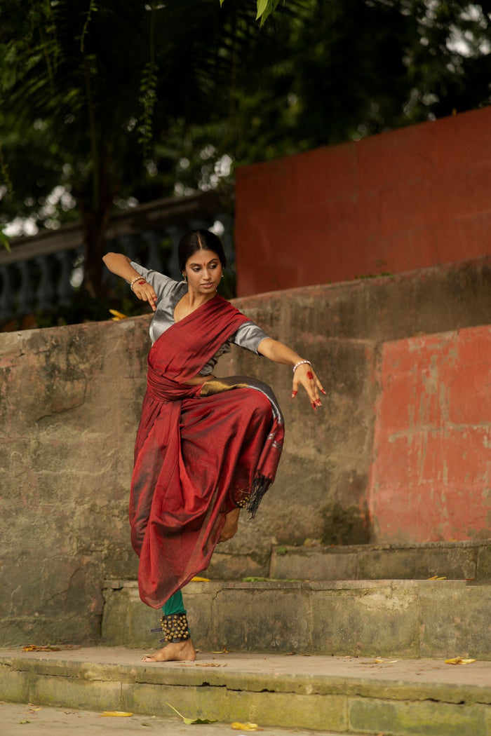 Rhythm Divine I Maroon Cotton Handloom Saree