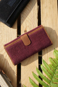 The Travel Wallet in Dark Wine