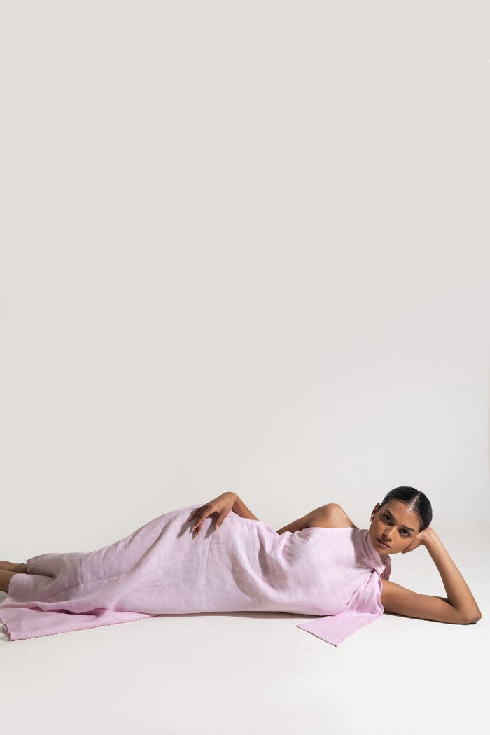 Linen long dress in a soft pink tone, designed with a flowy silhouette and airy, comfortable feel.