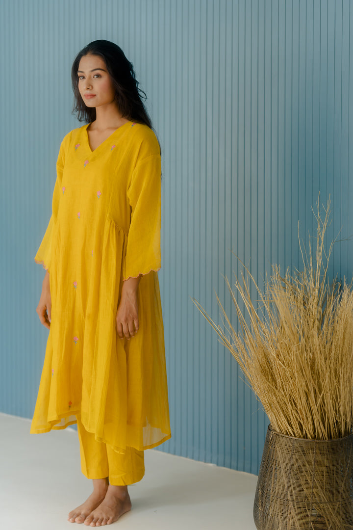 Amber Aura Kurta Set