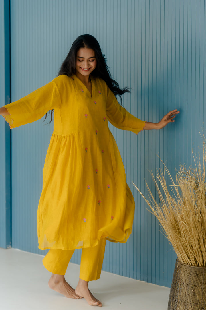 Amber Aura Kurta Set