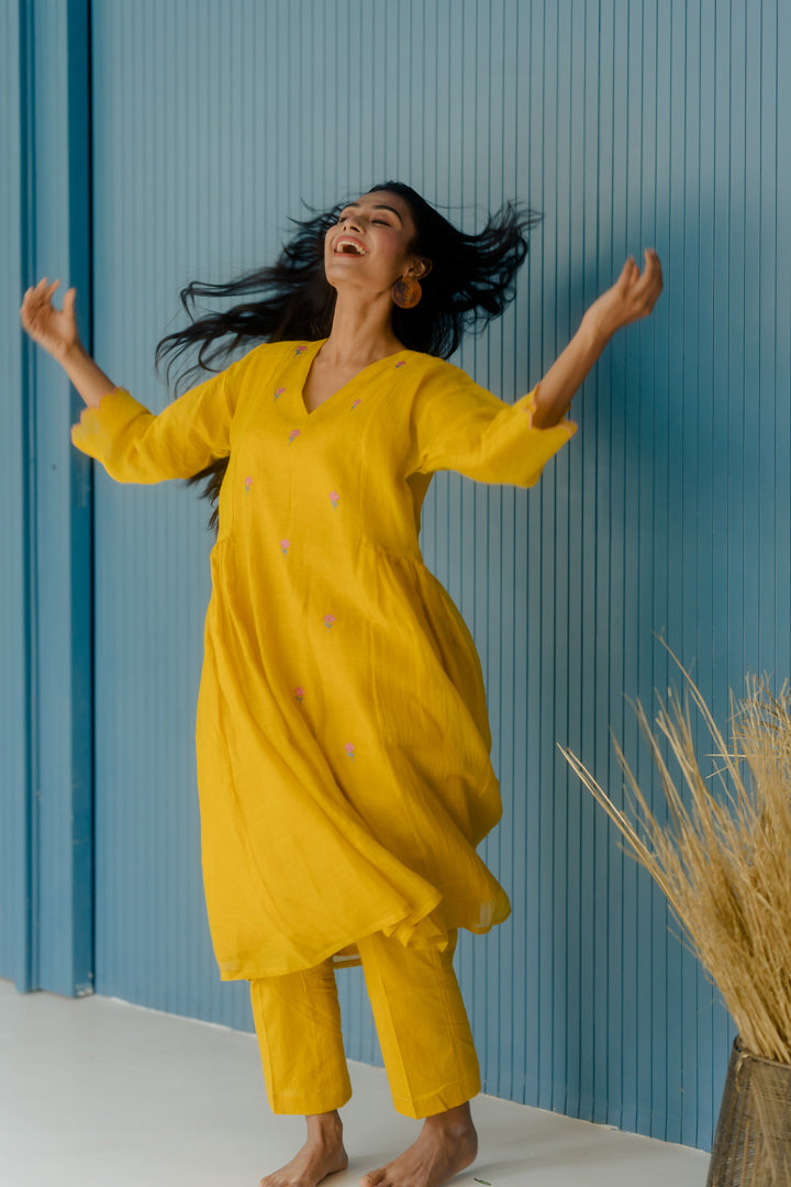 Amber Aura Kurta Set
