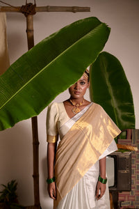 Kanakvarna saree