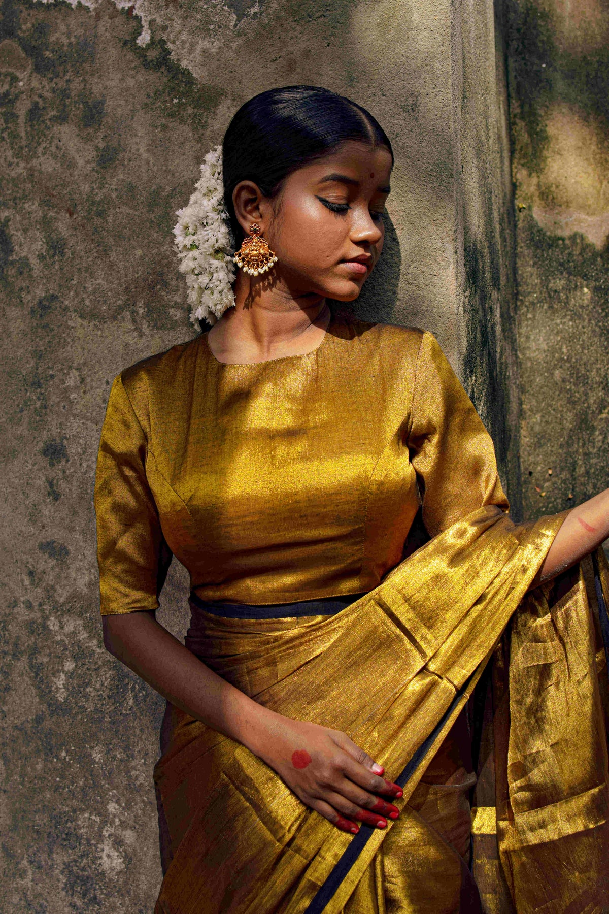 DIL SONA HAI I GOLD TISSUE DESIGNER BLOUSE