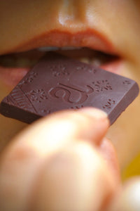 NAVILUNA "Almost dark" 61.8% Kerala Single Origin Chocolate Bar