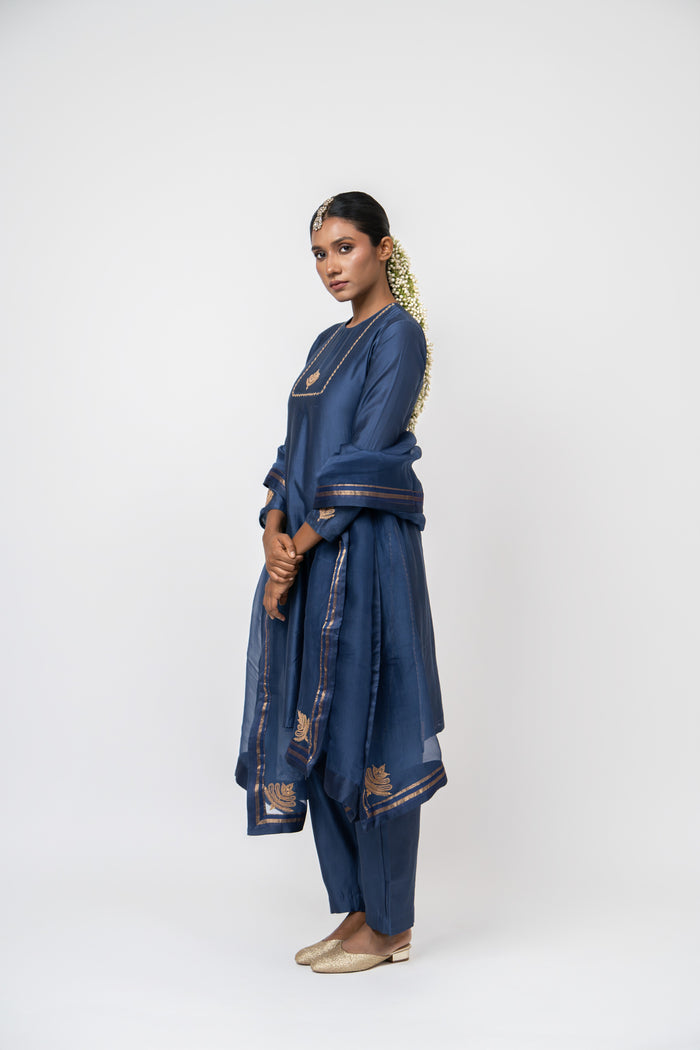Midnight starts kurta set