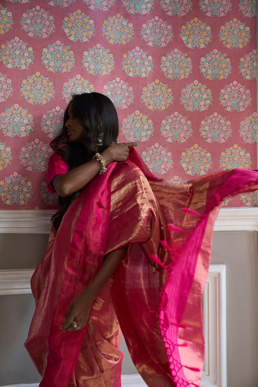 'Jhilmil Rani' Tissue Pure Silk Benarasi Handloom Sari
