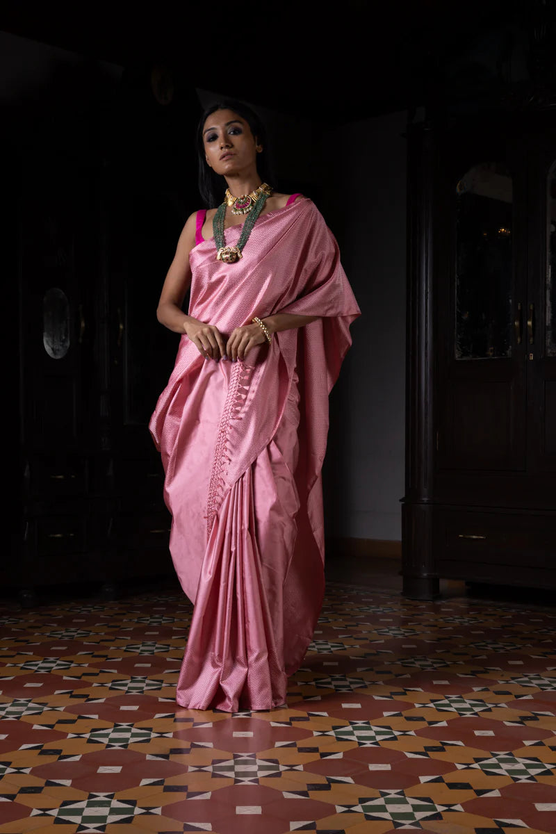 Gulabi Anchal' Gulabi Geometric Benarasi Handloom Sari