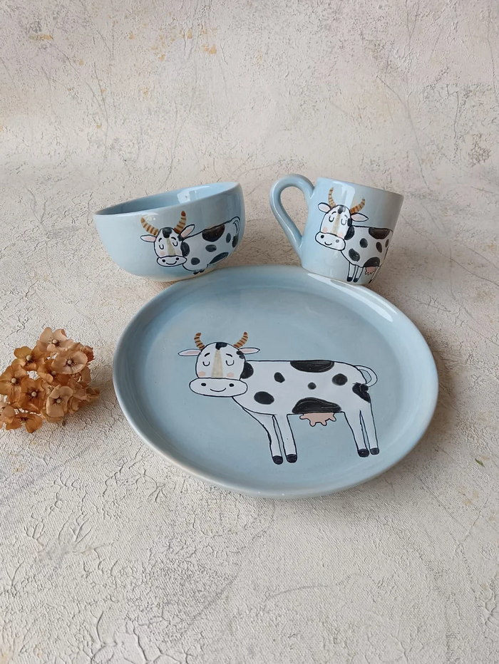 Cow Plate Set