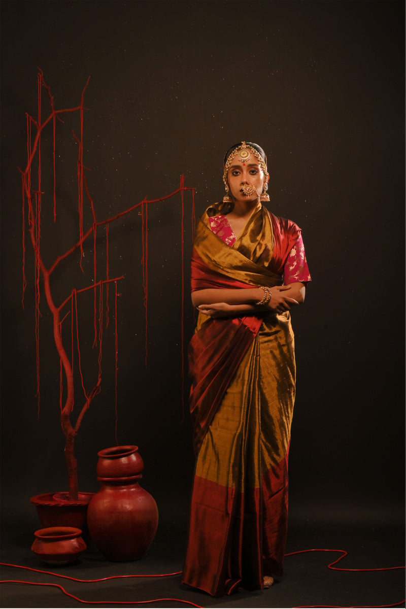 Yagnika gold tissue handwoven saree Huts and Looms artisan India wedding festive Mitti Lifestyle