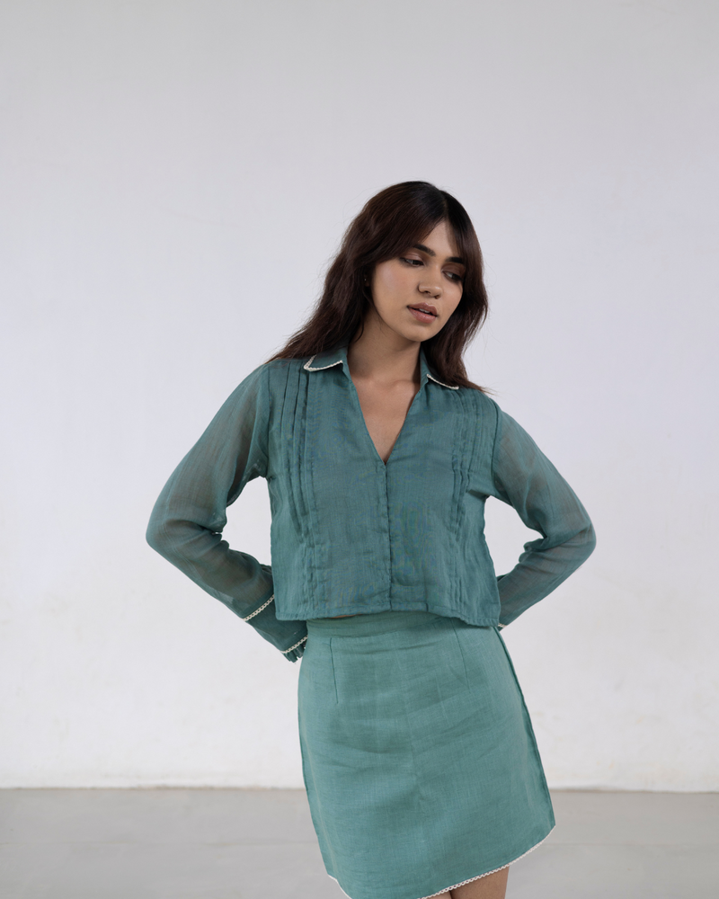 ANTIQUE BLOUSE
