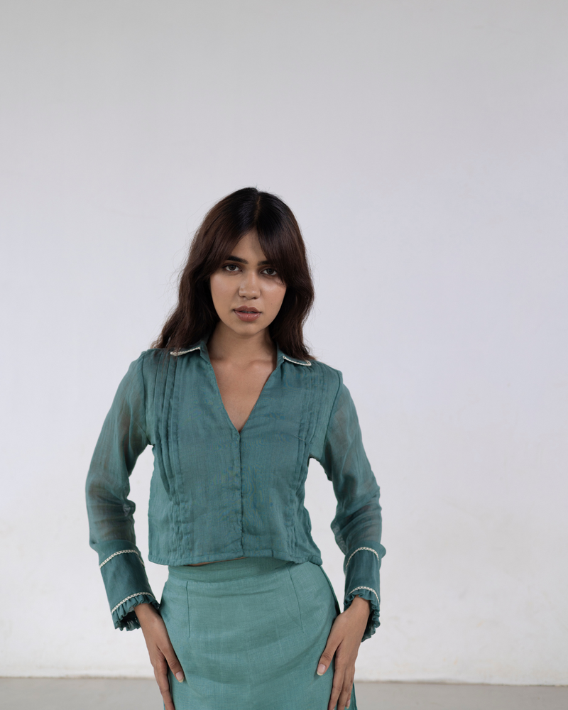 ANTIQUE BLOUSE