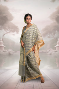 Amaaya saree