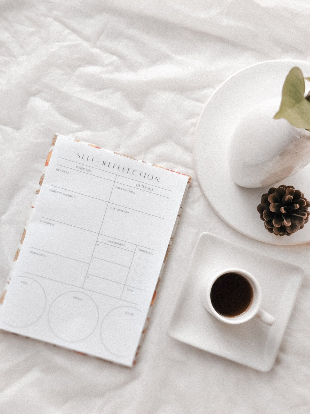 Self Reflection Pad — detail of sustainably crafted cover and paper quality