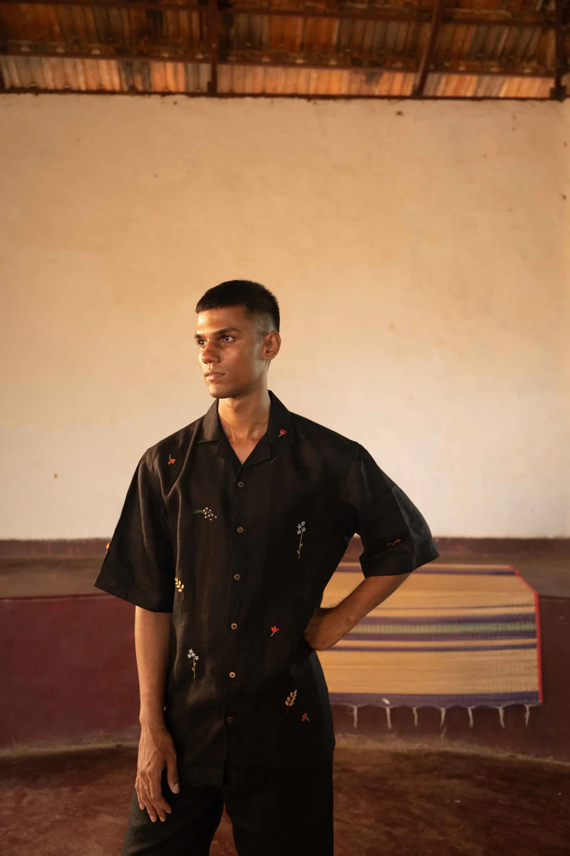 Wild sprigs black linen shirt