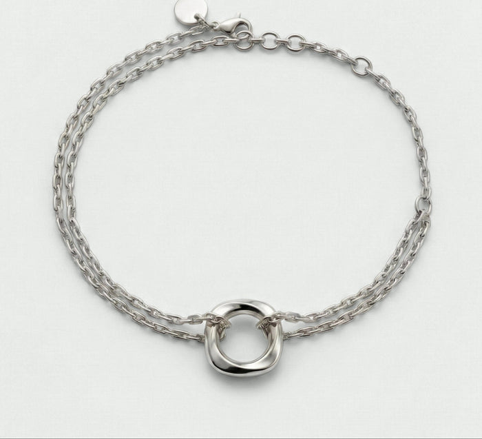 Squircle chain bracelet side view sterling silver artisan jewellery India Dori